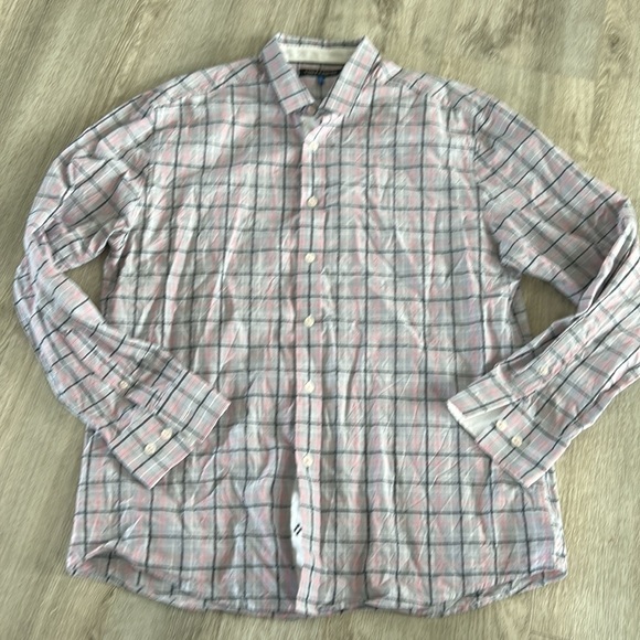 Large Vince Camuto ButtonDown Pink Plaid Shirt - Picture 1 of 6